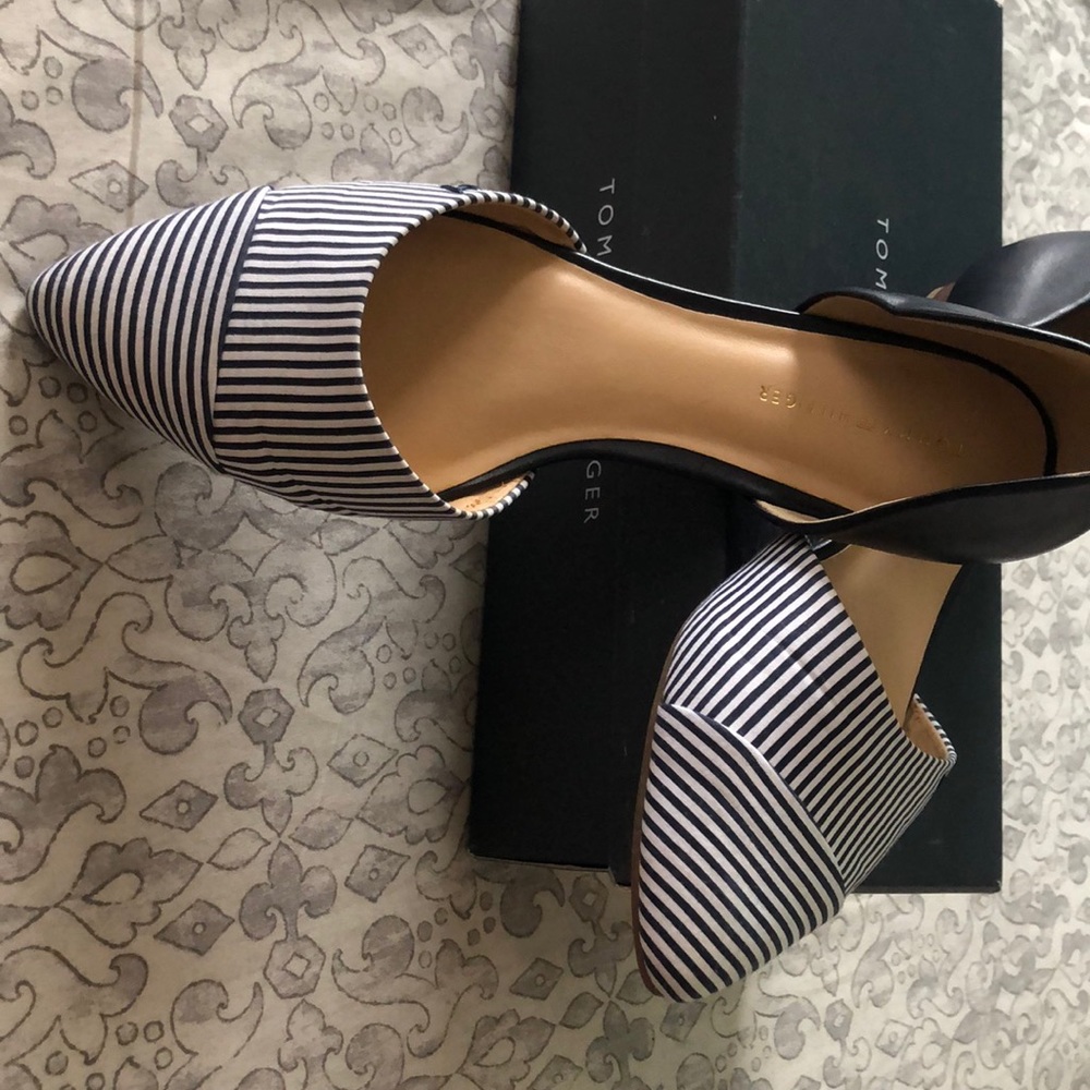 Striped flats